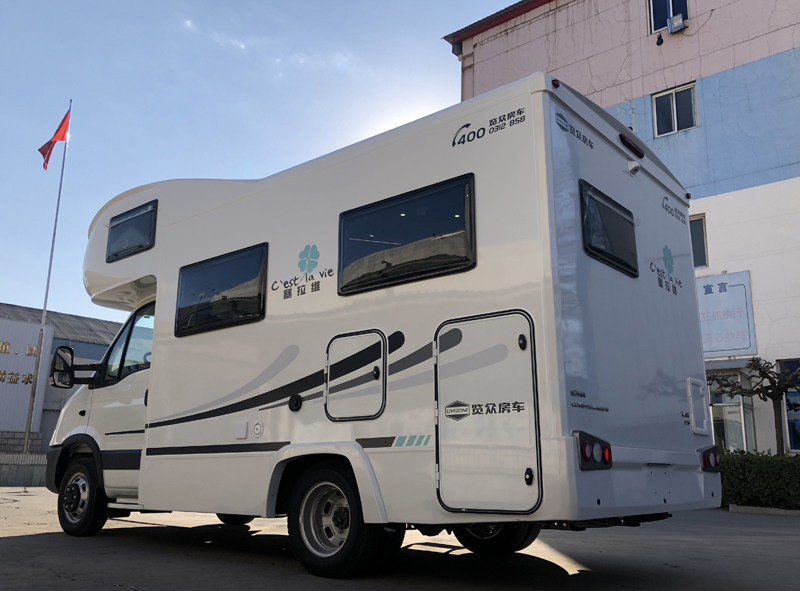 舒適旅行生活，這款房車必不可少